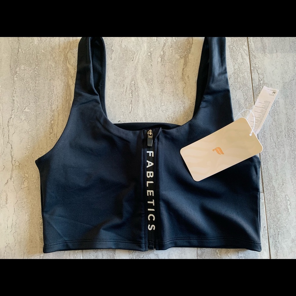 Fabletics Catgerine Low-impact sports bra with zipper - Picture 5 of 5